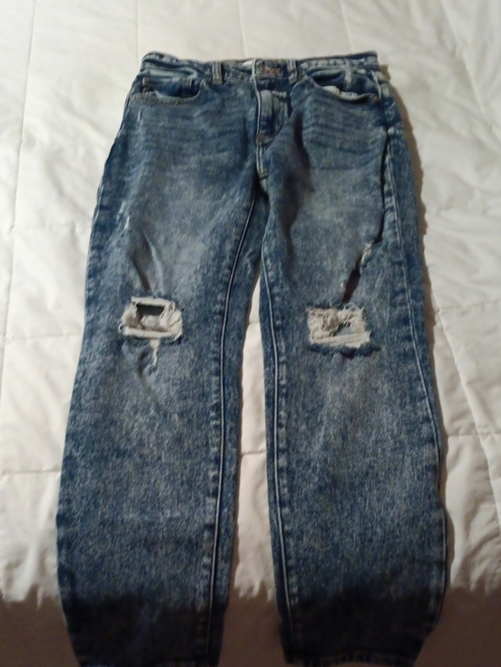 KanCan Women's Ripped Straight Leg Denim Jeans - Acid Wash Blue